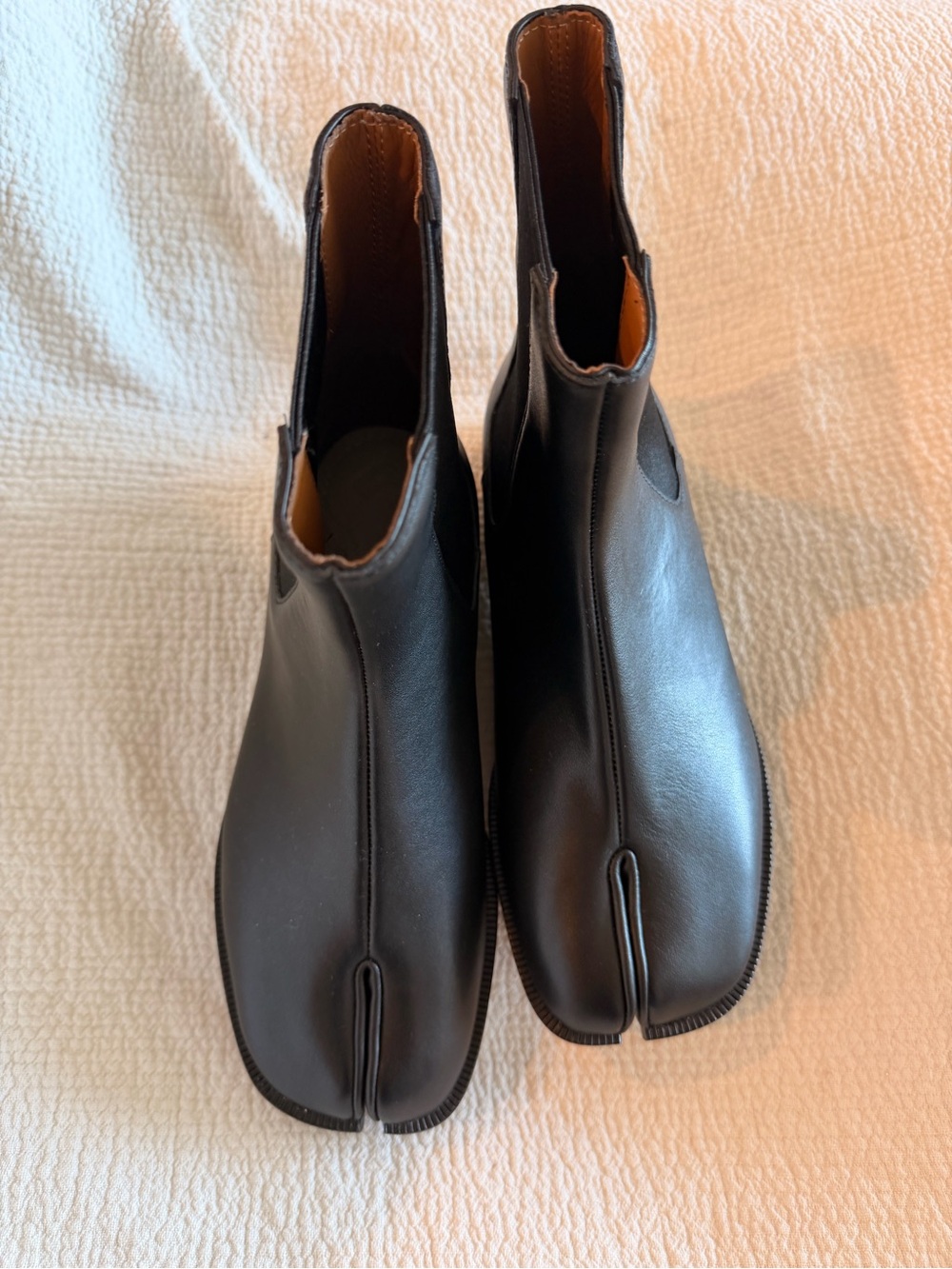 Maison Margiela Tabi leather chelsea boots 37